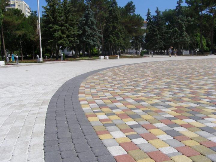 Галерея